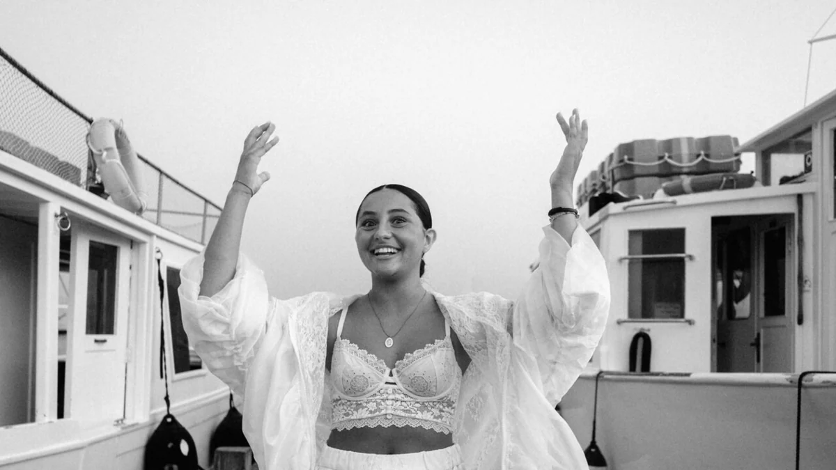 Ludovica Nasti, la scugnizza geniale torna sul set