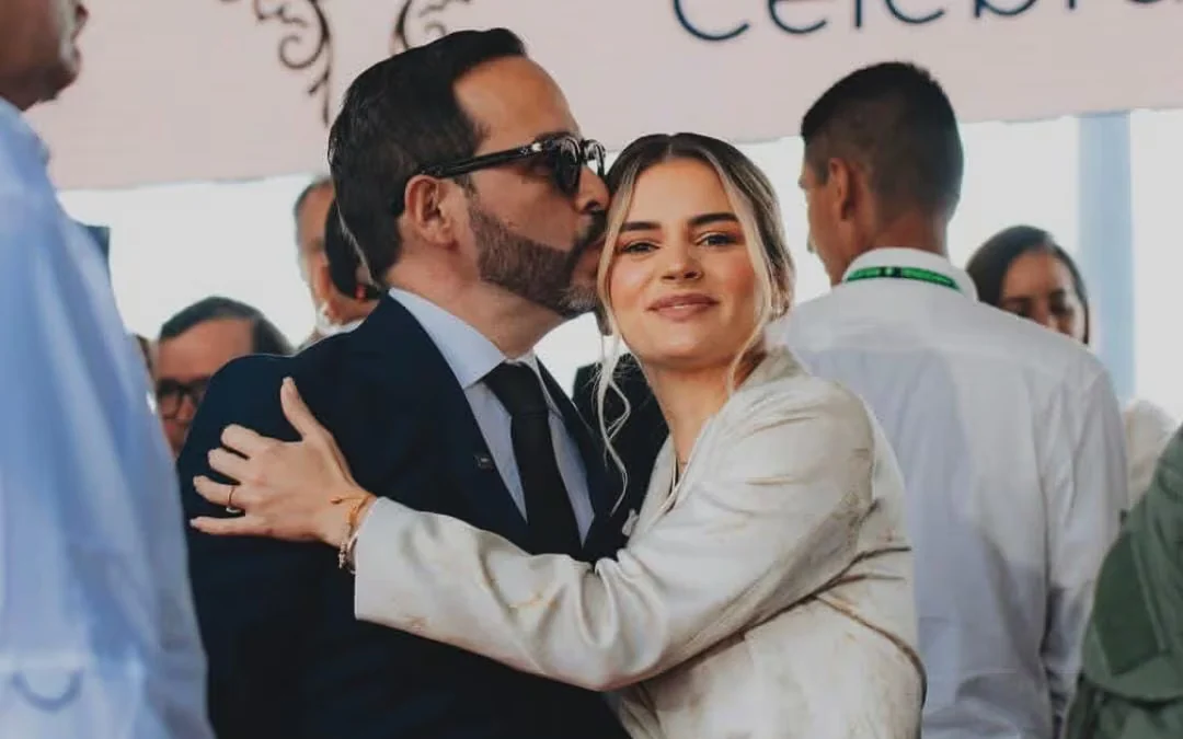 Esposa de Abelardo de la Espriella sorprendió con sus publicaciones el Día de la Independencia: “Esperanza por una patria milagro”