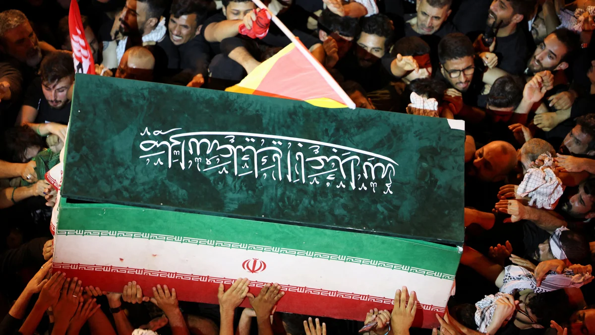 El régimen de Irán se prepara para sepultar a Ali Khamenei mientras ataca a los aliados de Estados Unidos en el Golfo
