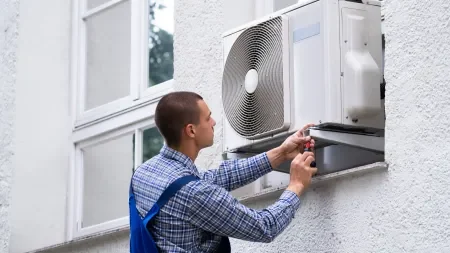 heise+ | Kühl durch die Hitze: Mythen und Fakten rund um die Klimaanlage