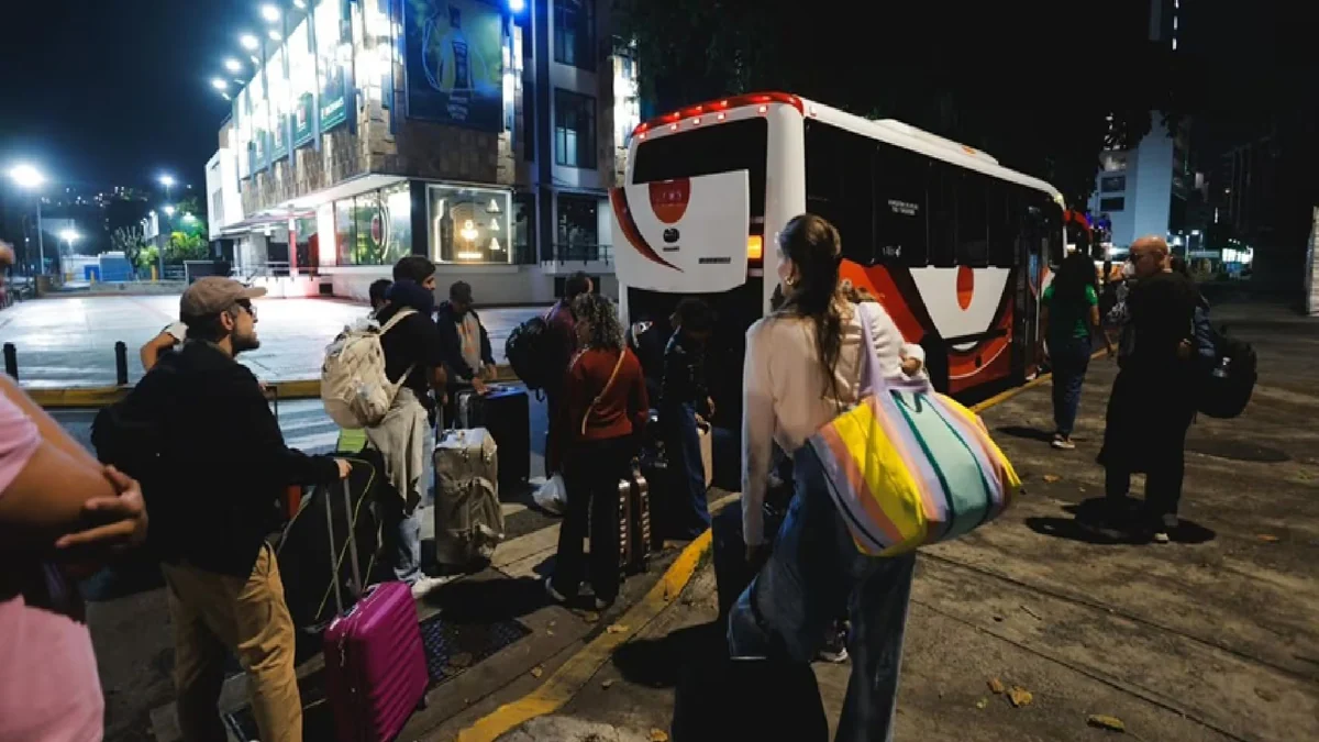 México recibe en el AIFA a 29 personas evacuadas de Venezuela: SRE mantiene apoyo consular