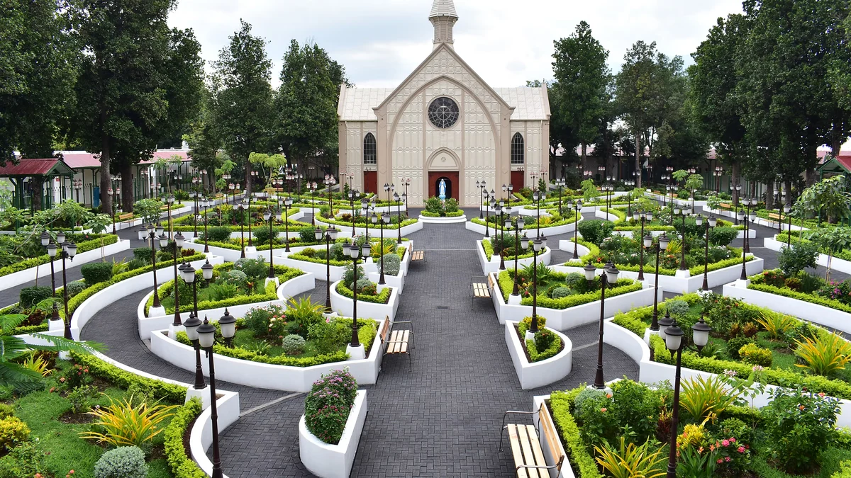 Renace la capilla histórica del Hospital Rosales, ícono de la arquitectura y testigo de más de un siglo de historia