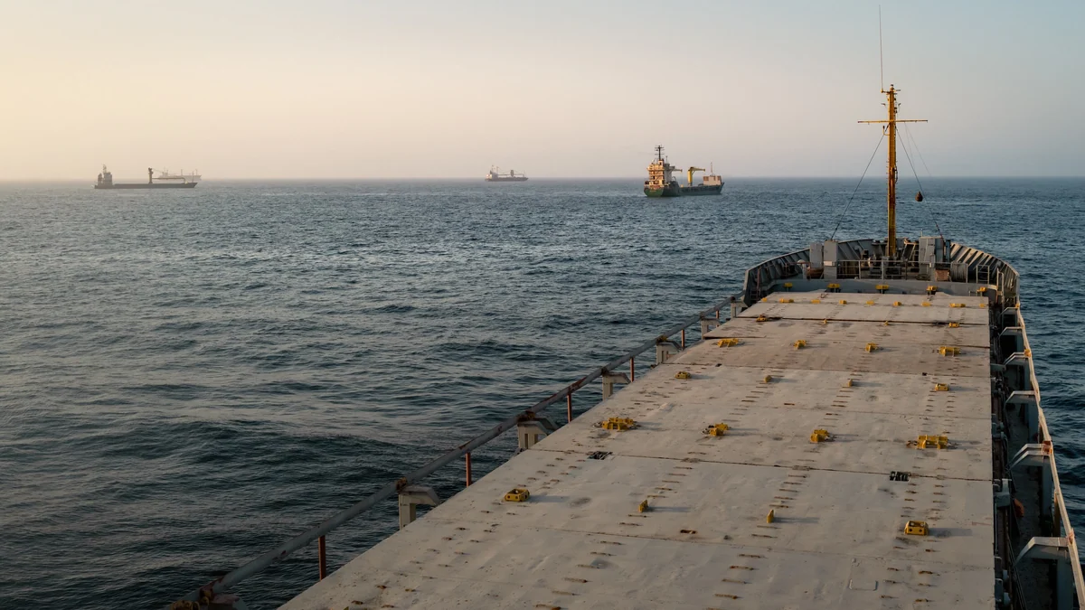 Estados Unidos exige a Irán que se comprometa públicamente a no atacar barcos en el estrecho de Ormuz