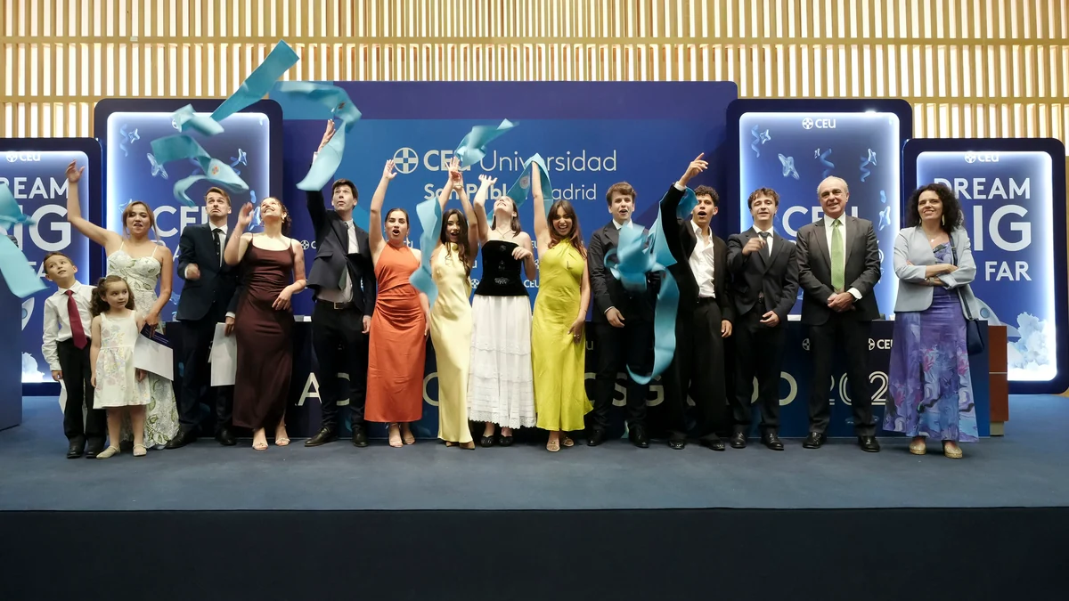 El Máster de EL MUNDO gradúa a su vigésimo quinta promoción de alumnos
