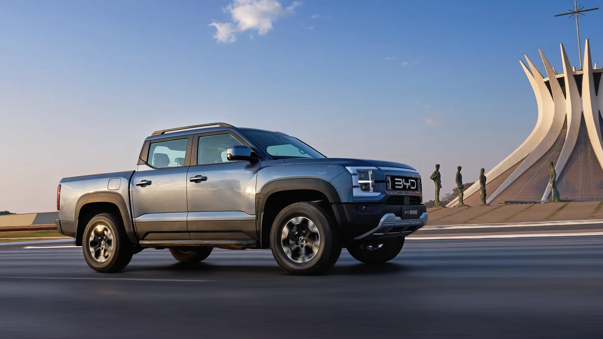 BYD entra en el segmento de los 'pick up' con el Shark, un híbrido enchufable