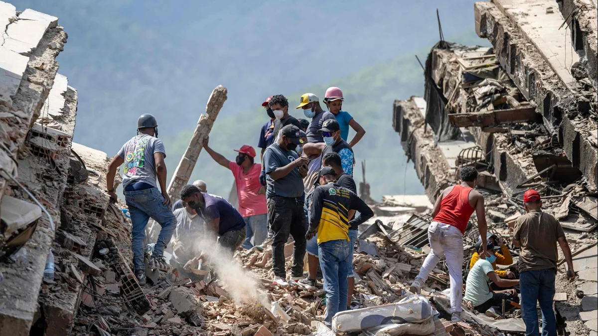 Suche nach Überlebenden: Die Wut auf die Regierung in Venezuela wächst