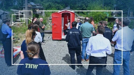 KABINE: Wie ein umgebautes Dixi-Klo in Notfallsituationen helfen kann