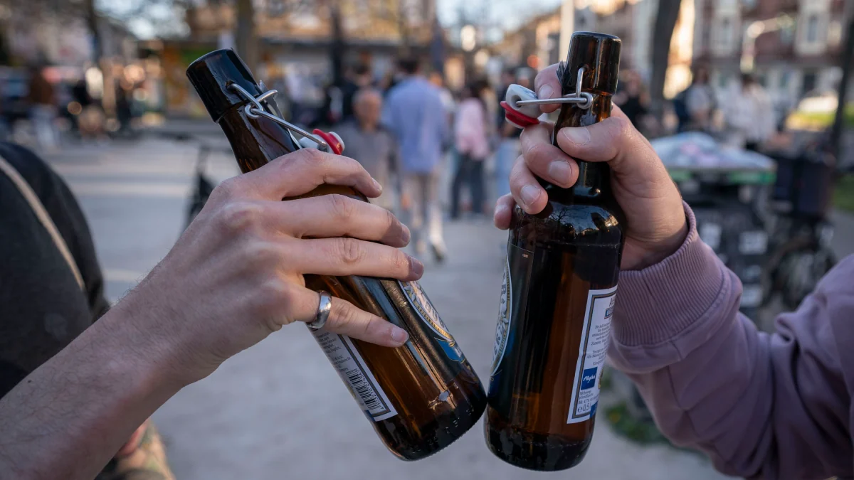 Kolumne: Durch die Nacht: Wenn „Daydrinking“ zum Politikum wird