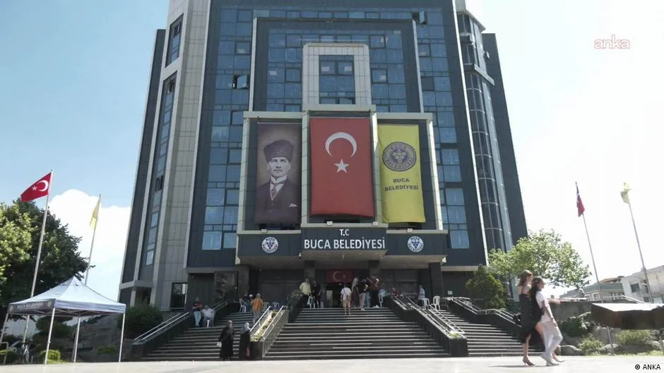 Buca Belediye Başkanı Görkem Duman dâhil 42 kişi tutuklandı