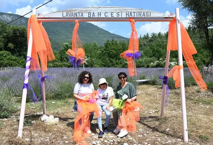 Kemer'de lavanta turizmi başlıyor