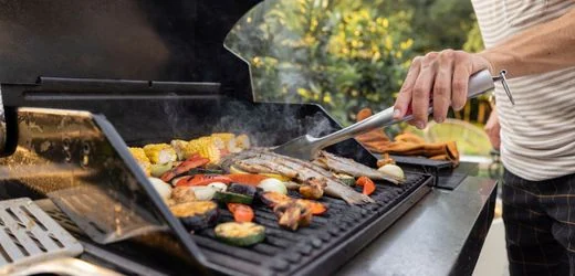 Grillen: Zubehör für Fisch und Meeresfrüchte im Test – damit Sie nichts anbrennen lassen