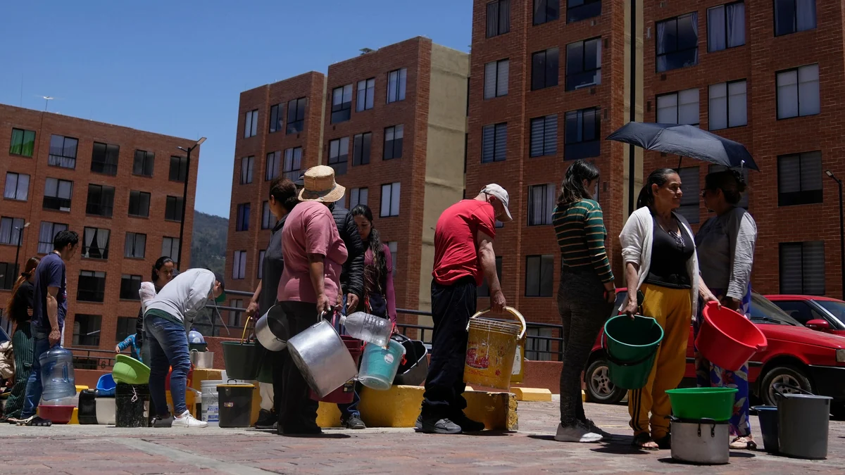 Acueducto de Bogotá descartó racionamiento de agua ante el fenómeno de El Niño y explicó el aumento de las tarifas
