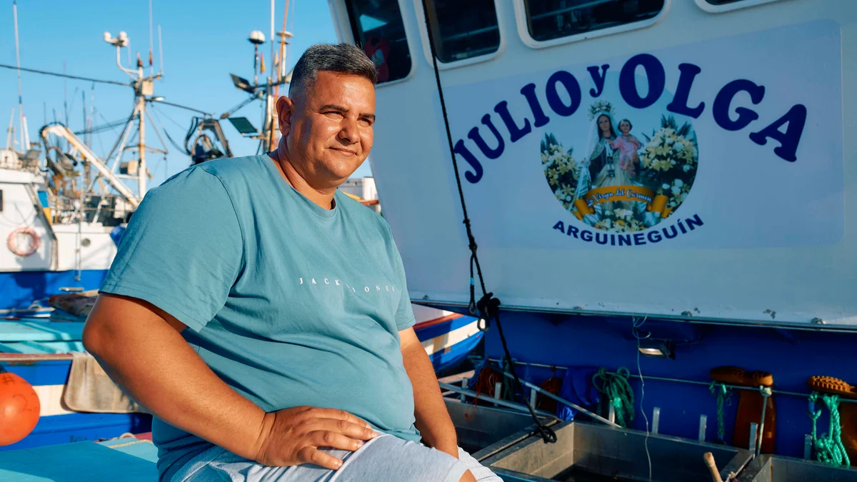 El pescador Jesús, 27 años rescatando cayucos, y otras historias que parten el alma en la tierra que pisa hoy León XIV