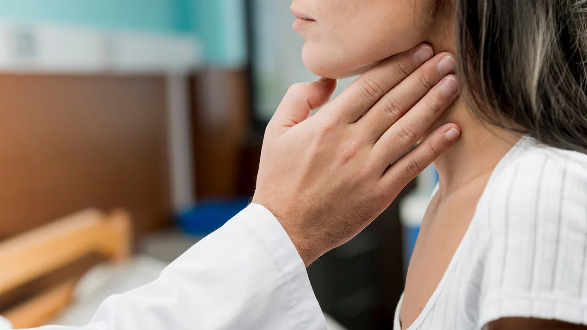“Las personas con hipotiroidismo bien tratado pueden llevar una vida completamente normal”, afirma endocrinólogo salvadoreño