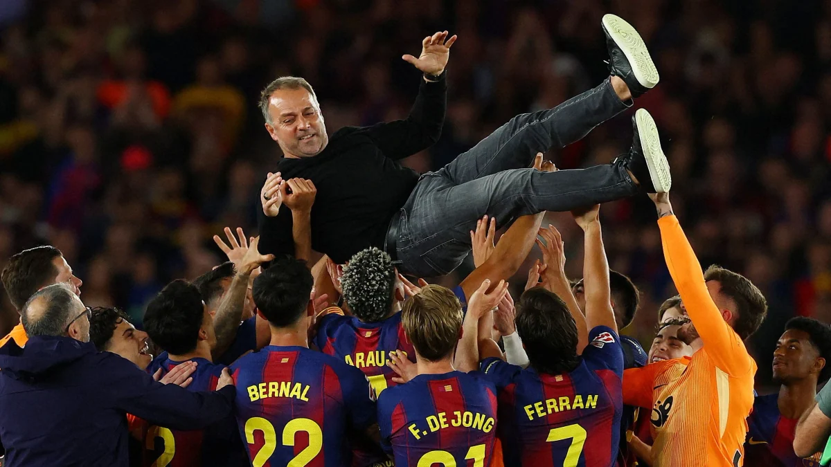 Nach zweitem Meistertitel: Flick verlängert vorzeitig beim FC Barcelona