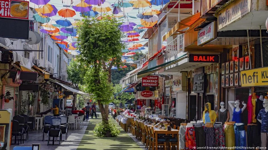 Aşırı sıcaklarla mücadele: Kentler hangi önlemleri alıyor?
