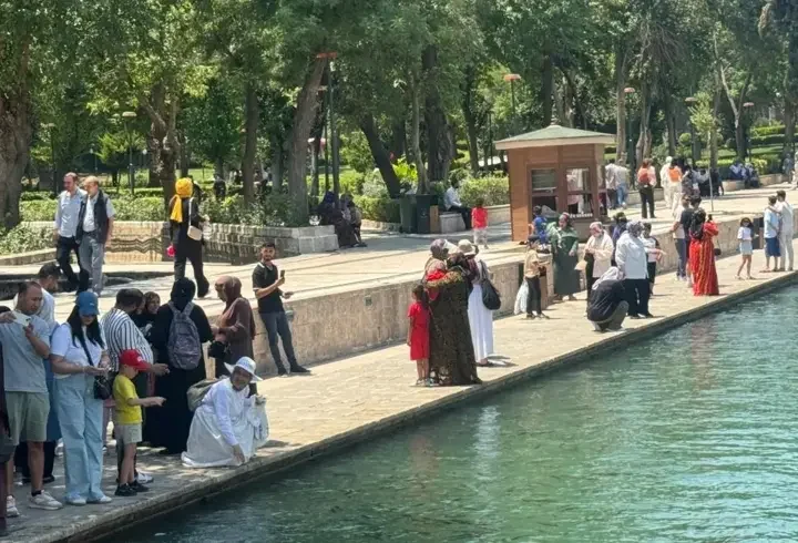 Şanlıurfa'da kavurucu sıcaklar etkili! Termometreler 45 dereceyi gösterdi