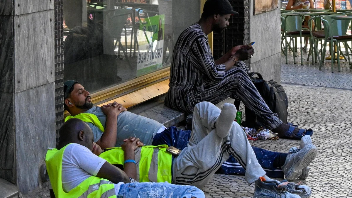 Al lavoro “a 50 gradi”, la denuncia dei sindacati. Giovedì il picco: bollino rosso in 15 città