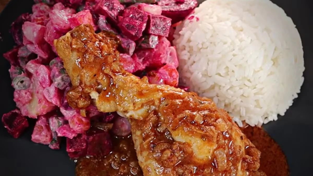 Receta de pollo a la brasa con ensalada rusa