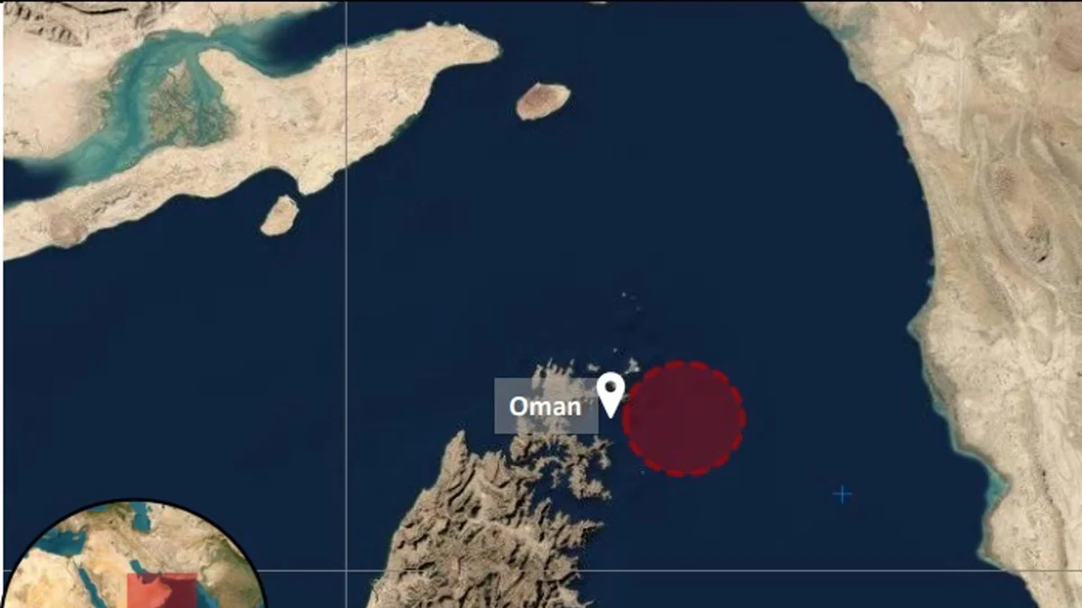 La tripulación de la embarcación atacada en Ormuz evacúa el buque tras el ataque de Irán denunciado por EEUU