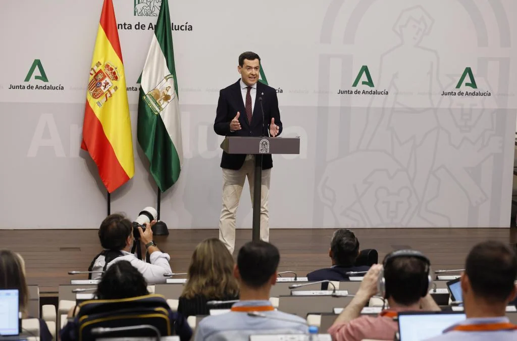 Moreno se blinda con Sanz de escudero y consejeros ya rodados evitando experimentos en su primera legislatura junto a Vox