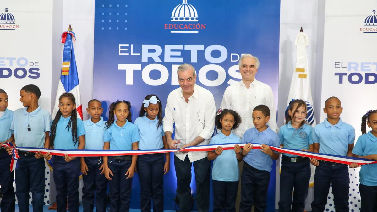 Más de 900 estudiantes dominicanos estrenan la Escuela Básica Minerva Mirabal en Los Cerros de Sabana Perdida