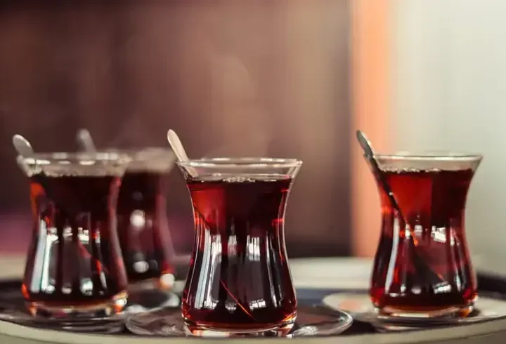 Tarım ve Orman Bakanlığı açıkladı! İki çay markasında yasaklı boya tespit edildi