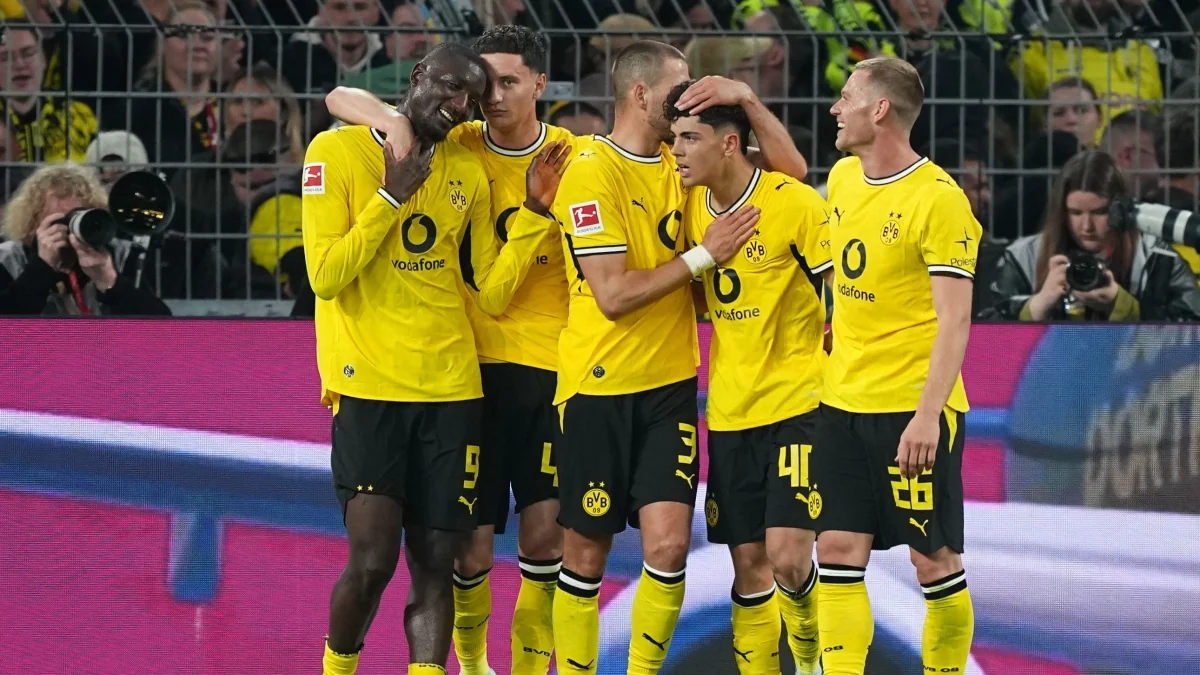 anschlusstor kommt zu spät: Nächste Niederlage für Rieras Frankfurt: Dortmund gewinnt letztes Heimspiel