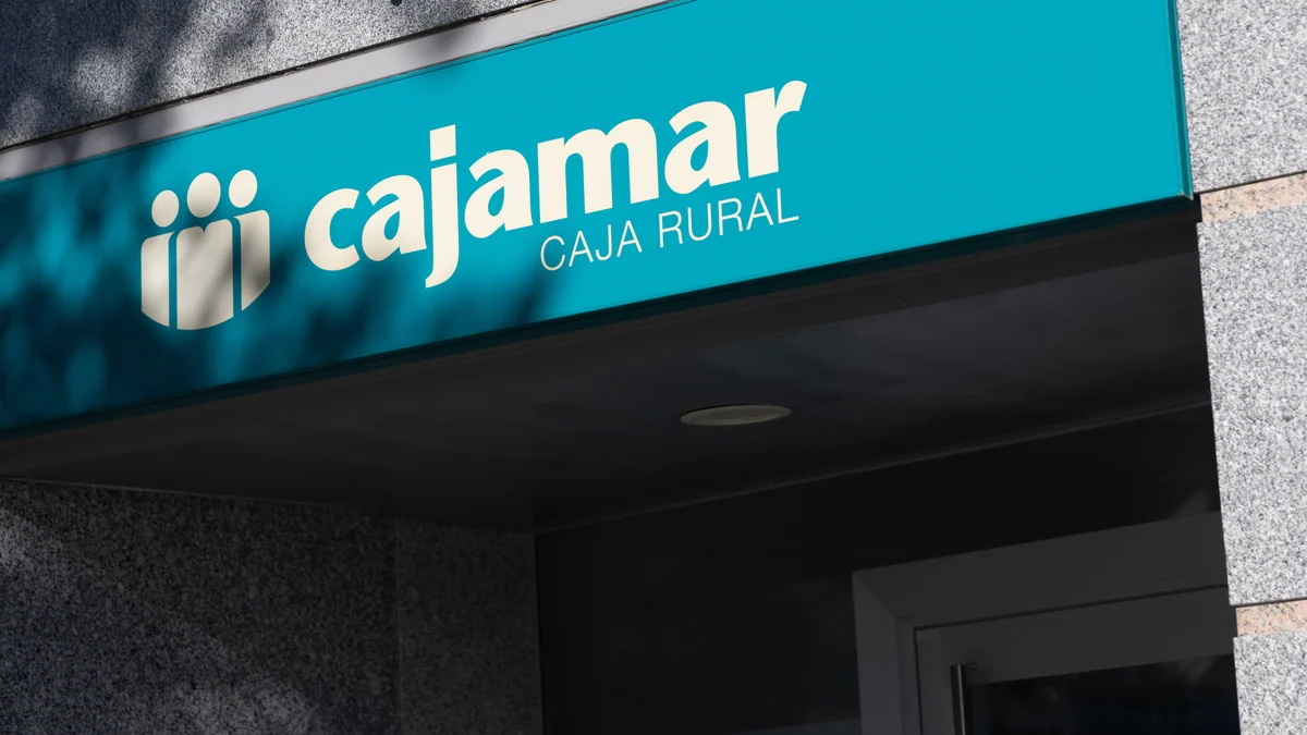CTT admite una manifestación de interés por su filial bancaria entre rumores de una operación de Cajamar
