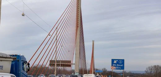 Bonn – A565: Rheinbrücke wegen Sicherheitsbedenken voll gesperrt