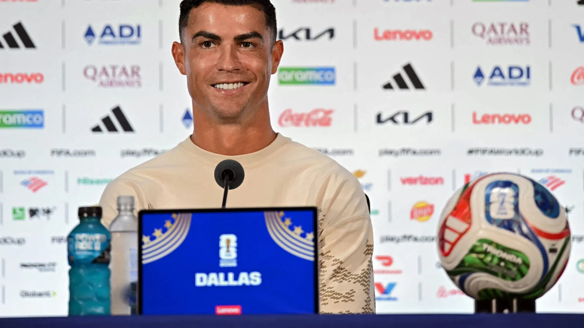 El 'show' de Cristiano en Dallas: "Creo que no lo estoy haciendo tan mal, hice tres goles. Ojalá no sea el último partido, así me podéis matar un poco más"