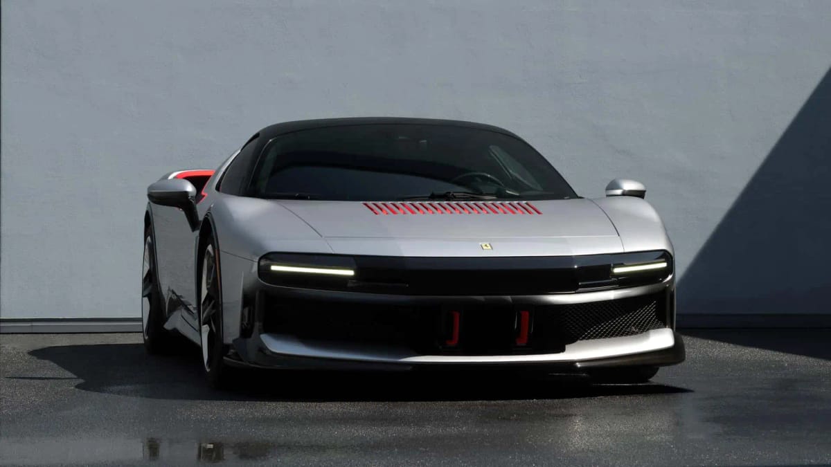 Ferrari’den dünyada sadece bir tane: CZ26 tanıtıldı!