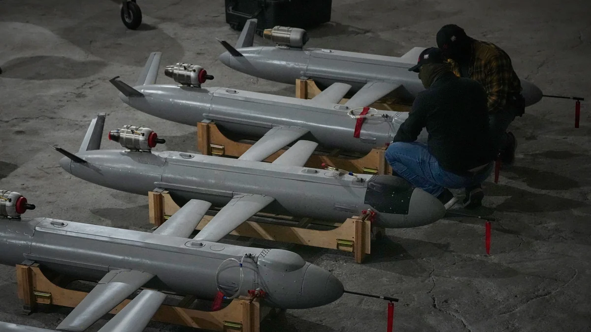 Pilotos de drones: cómo viven las estrellas ocultas del ejército ucraniano que provocan la ira de Putin con sus operaciones en Rusia