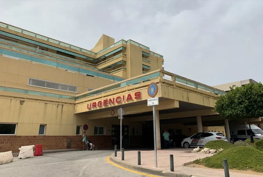 Siete heridos en un atropello en la terraza de un bar de Frigiliana (Málaga)