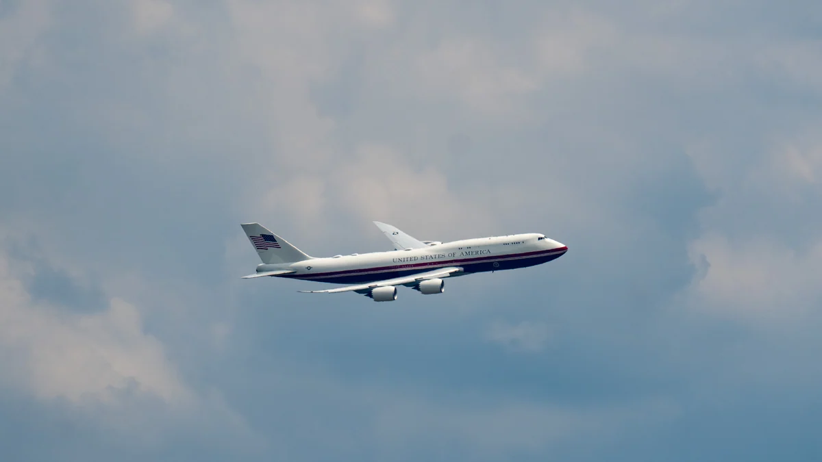 Boeing takes the right approach on new planes. Plus, a word of caution this earnings season