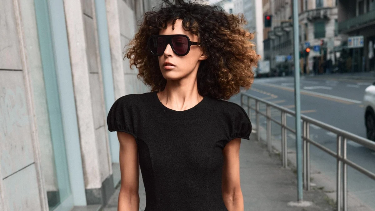Los vestidos de Zara que más favorecen a partir de los 50: manga corta, frescos y por menos de 20 euros