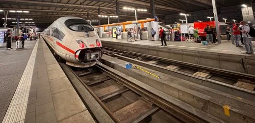Deutsche Bahn: Erst Züge fahren wieder nach bundesweitem Ausfall wieder