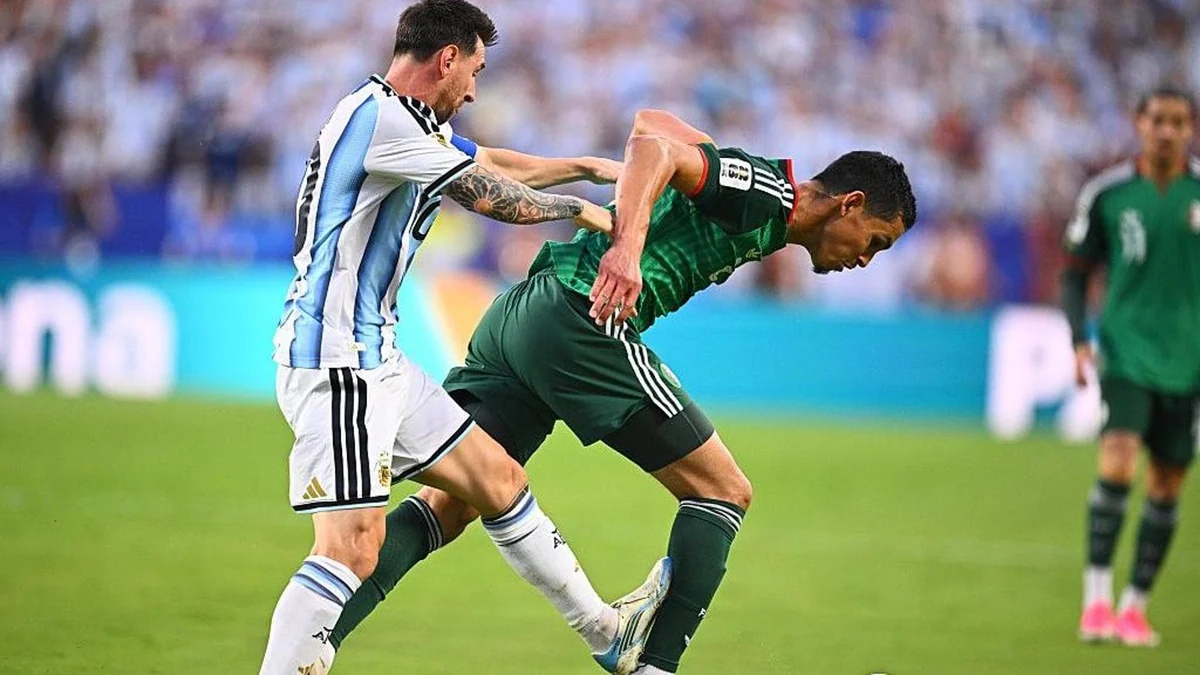 Messi, il rosso che poteva trasformare l’esordio da favola al Mondiale in un incubo