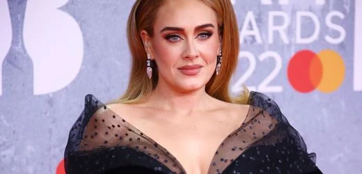 Adele teilt Liebe für Formel-1 mit ihrem 13-jährigen Sohn