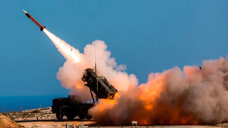 Estados Unidos autorizó una venta de armas de 1.960 millones de dólares a Arabia Saudita mientras se rompe la tregua con los hutíes