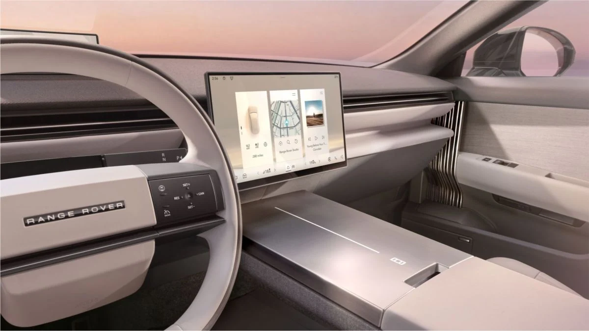Voici l’intérieur du nouveau Range Rover GT électrique avec une planche de bord sans aucun bouton