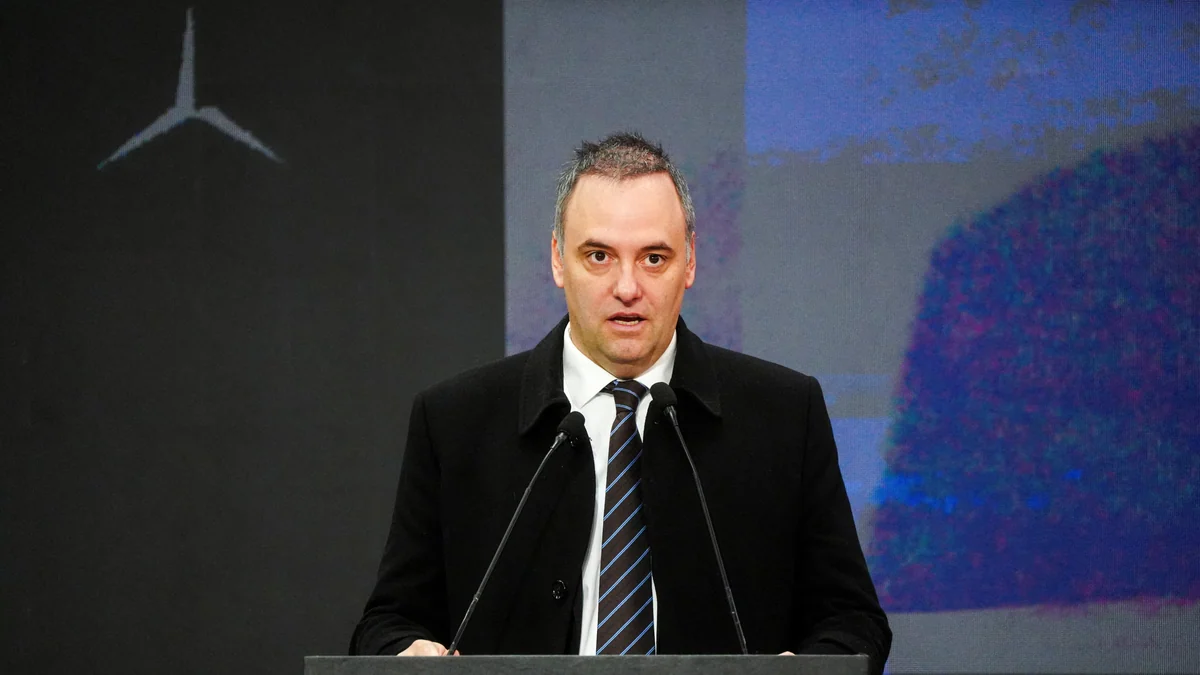 Los detalles de la declaración jurada de Adorni: su patrimonio ahora es de más de $944 millones