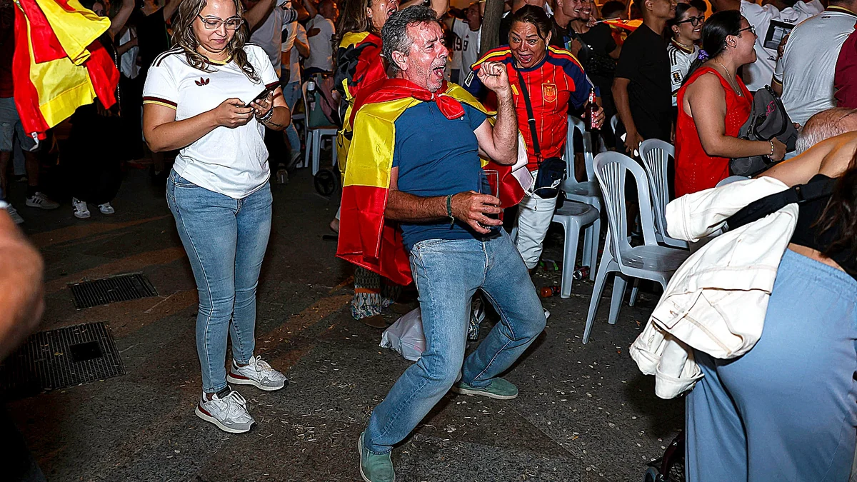 Éxtasis en Los Palacios, cuna sevillana de Fabián Ruiz y Gavi: "Argentina no ha merecido ganar, ni ha tirado a puerta"