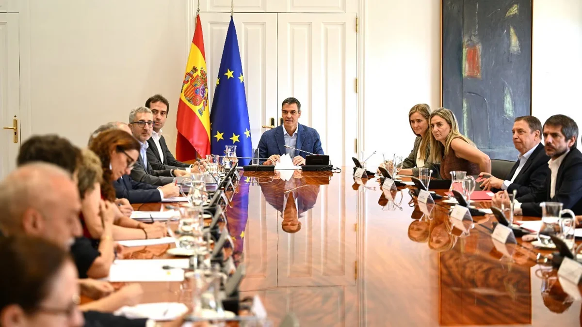 Sánchez mantiene una "magnífica conversación" con el nuevo 'premier': "Compartimos valores y objetivos"