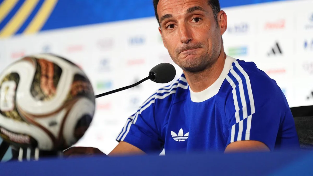 Lionel Scaloni: "Me preocupa todo de España, que salga el autobús del hotel"