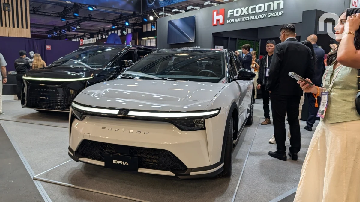 J’ai croisé les voitures électriques du fabricant d’iPhone Foxconn à Paris