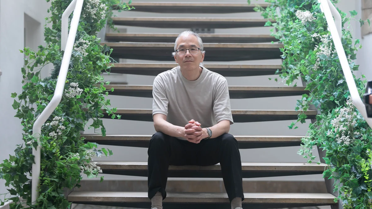 Ted Chiang, el profeta de la ciencia ficción: "Hay que dejar de ver la IA como algo tecnológico y empezar a verla como un peligro político"