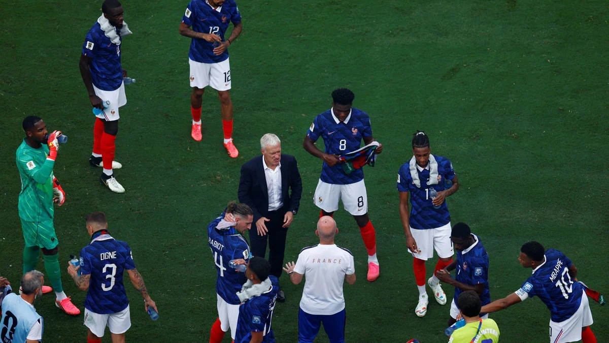 La reacción de una figura de Francia con el técnico que generó polémica tras el triunfo ante Suecia: “Su actitud causa revuelo”