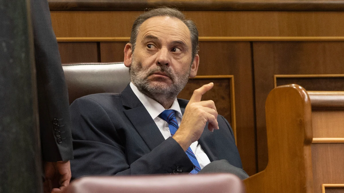 Ábalos, quinto ministro condenado desde la transición: la pena más alta de todos para quien más poder tuvo, junto a Sánchez