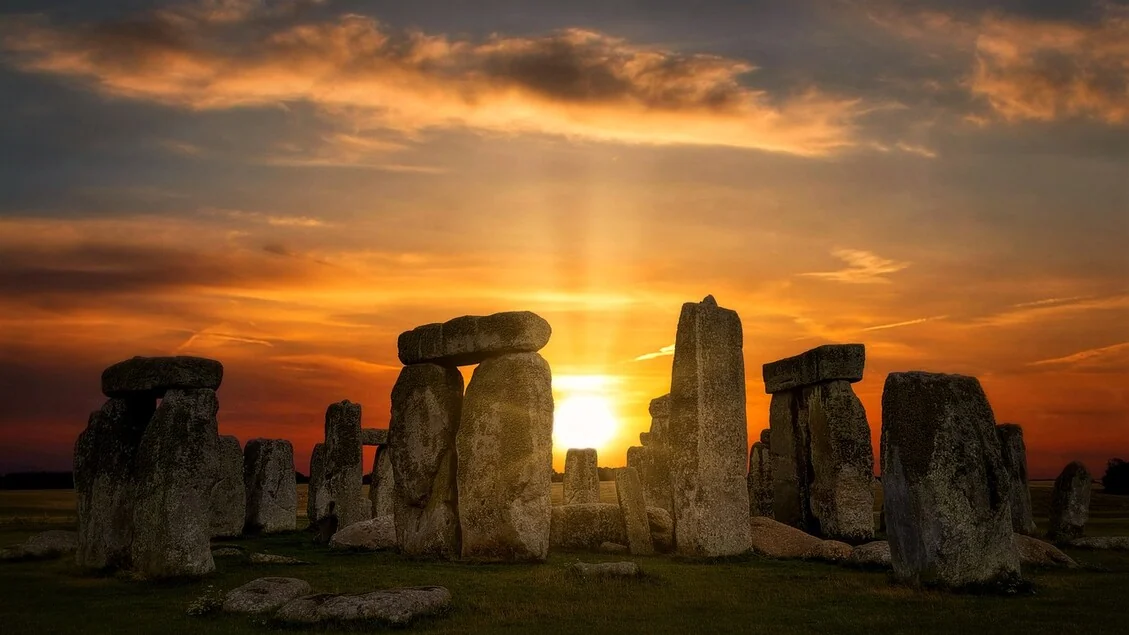 L’enorme pietra dell’altare di Stonehenge è stata trasportata da esseri umani